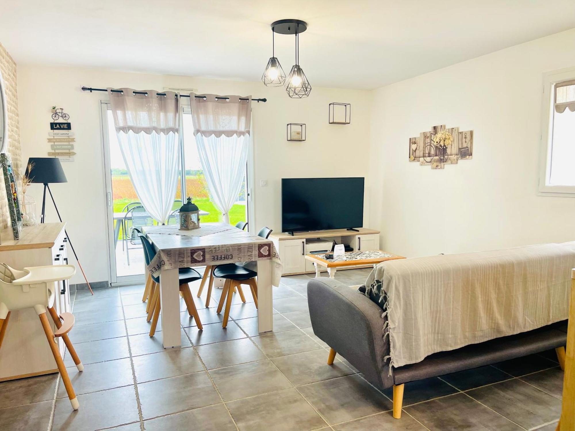 Petite Maison Au Calme Poupry Kültér fotó