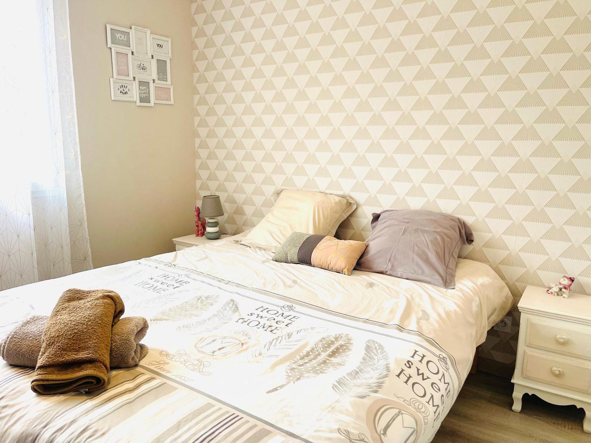 Petite Maison Au Calme Poupry Kültér fotó