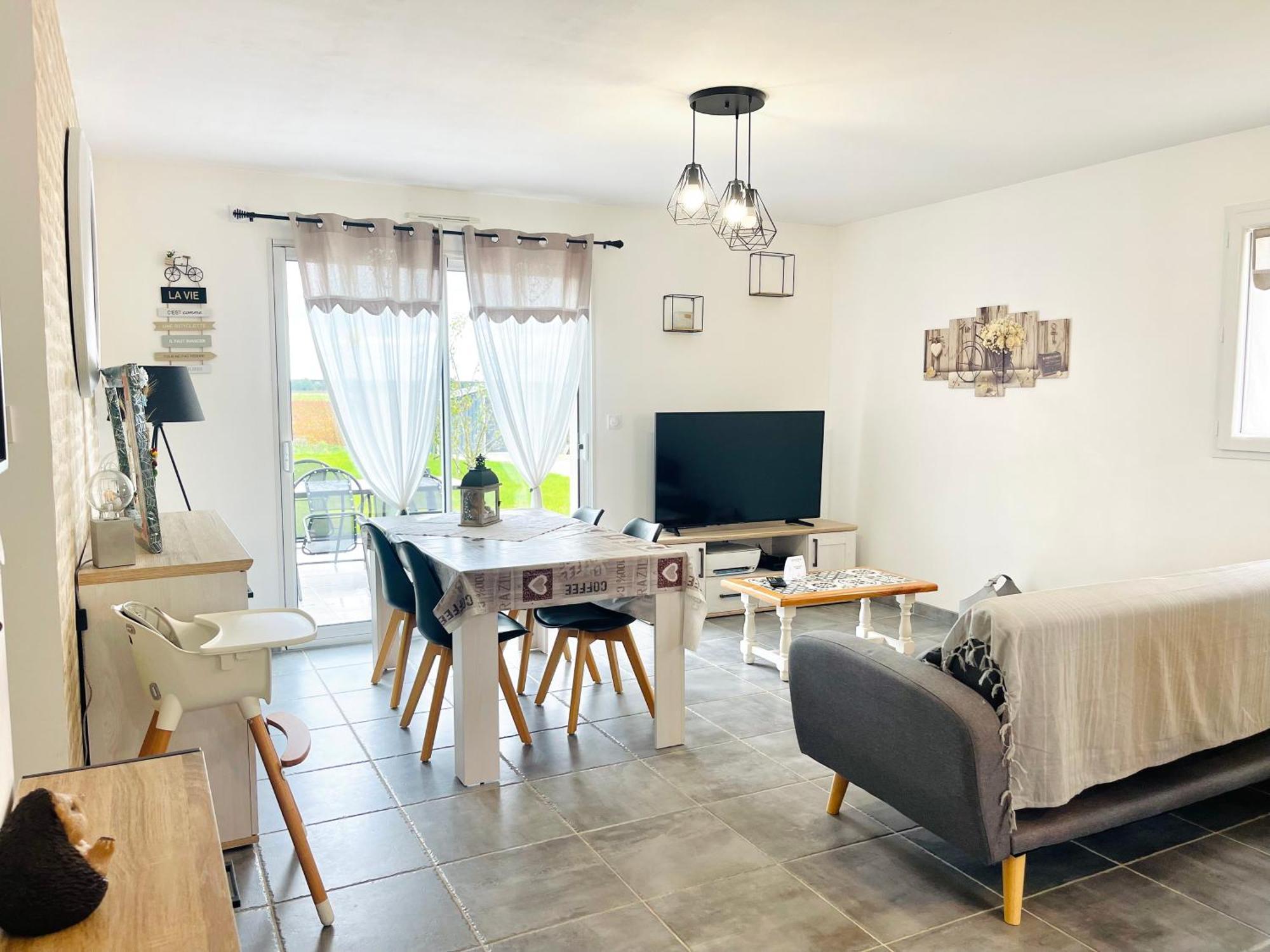 Petite Maison Au Calme Poupry Kültér fotó